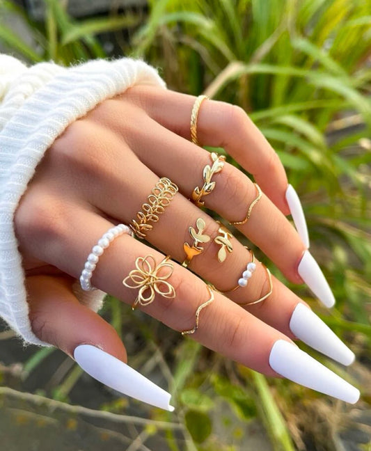 LULU & GOLD RINGS